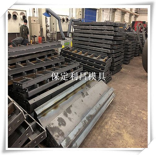 防撞墙模具,冬季施工注意事项