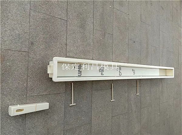 钢丝网立柱模具的设计原理与简介