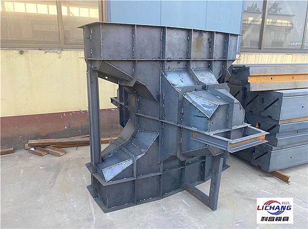 扭王字块模具的详细资料
