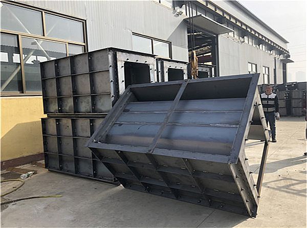 关于引水渠模具的介绍