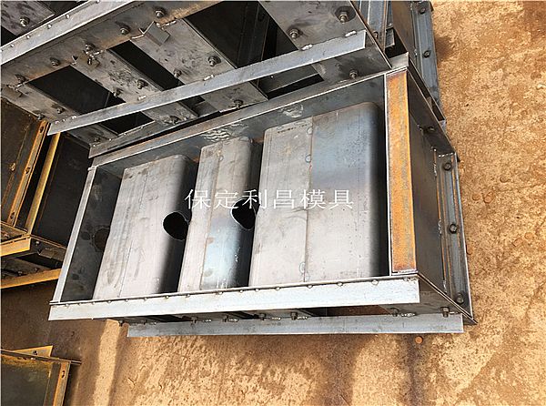你想要了解的铁路电缆槽模具知识