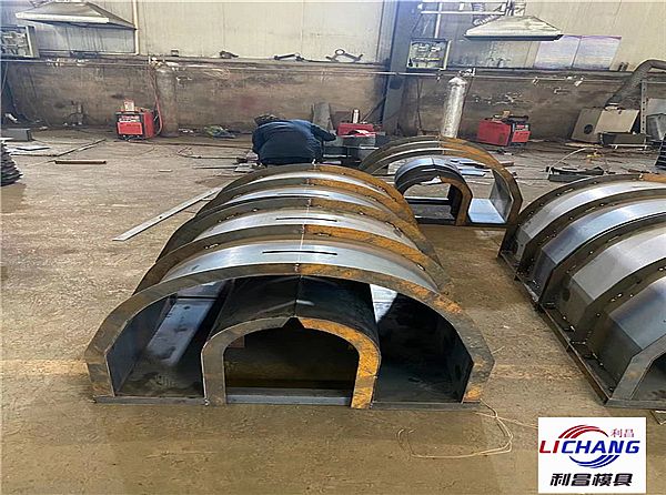 配重块模具的基本内容