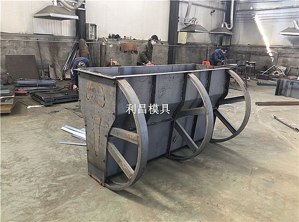 中央分隔带护栏模具_基本介绍与说明