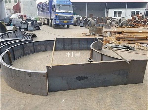 拱形骨架现浇模具