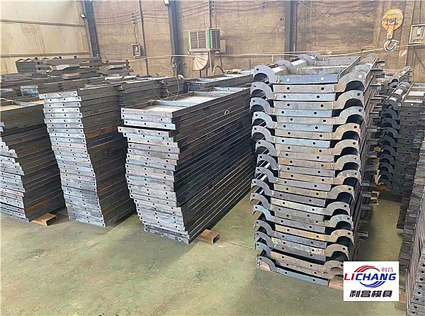 桥梁防护栏模具的用途