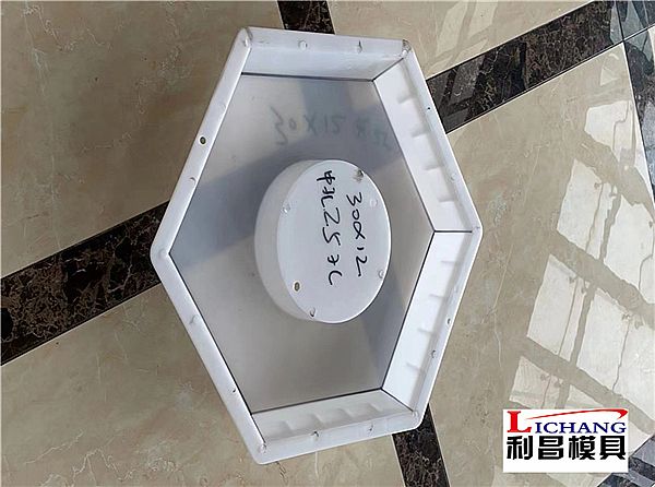 空心六棱砖模具_介绍及图片
